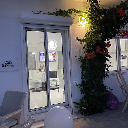 Villa Blanca *