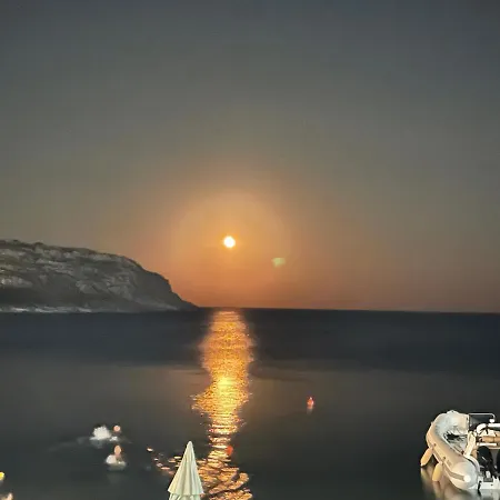 Blanca Вилла Хараки