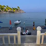 Villa Blanca Charaki